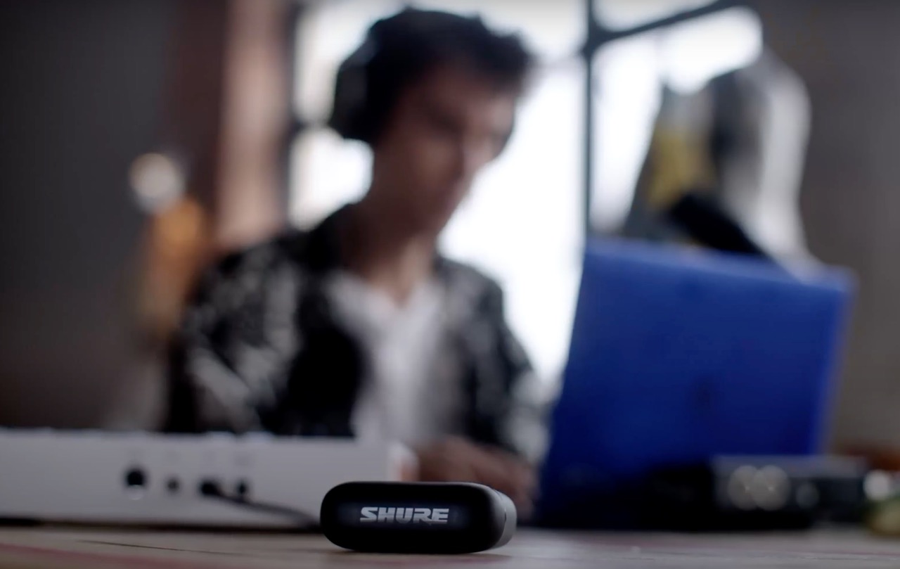 Jacob Collier in the studio during the Shure AONIC FREE campaign shoot